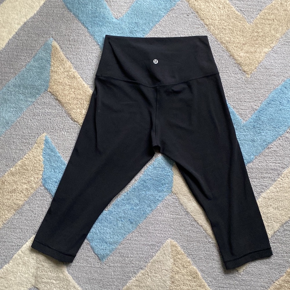 Lululemon Align Cropped Size 8 Black